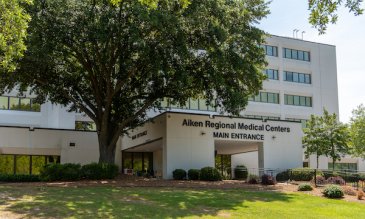 Exterior image of the main entrance of Aiken Regional Medical Centers